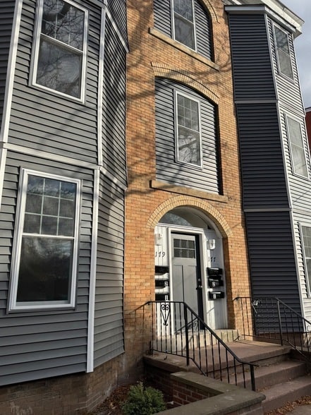 Building Photo - 177 Chestnut St