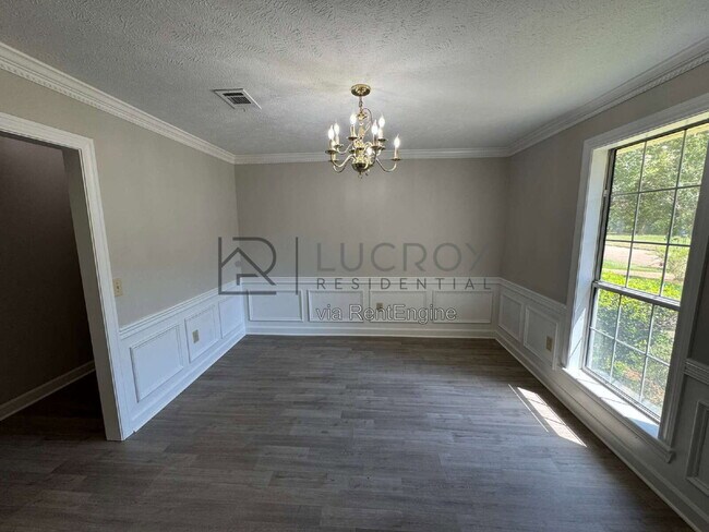 Building Photo - 33 Sandlewood Dr