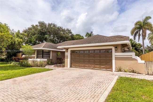Building Photo - 8775 SW 57th St