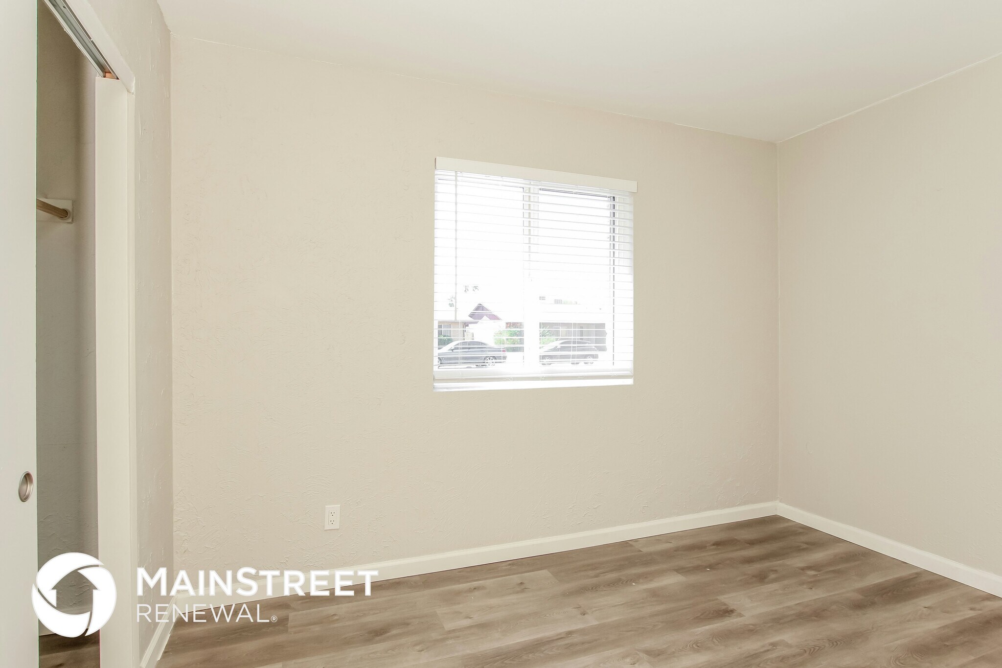 Building Photo - 10412 W Calle De Edens