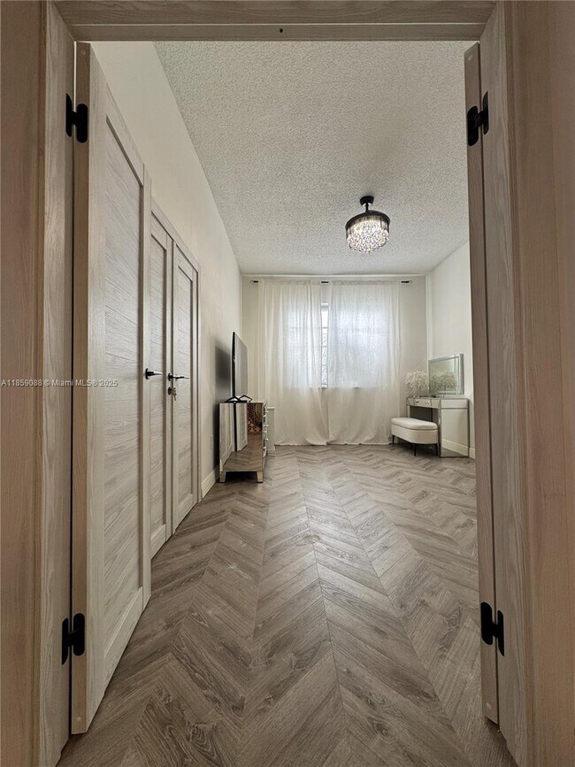 Building Photo - 20940 Bay Ct