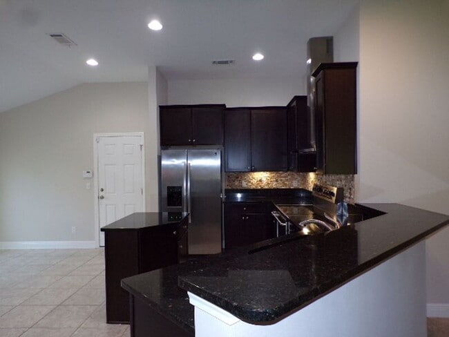 Building Photo - 3624 Laurel Lee Blvd