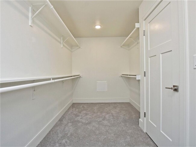 Building Photo - 202 Conservation Dr