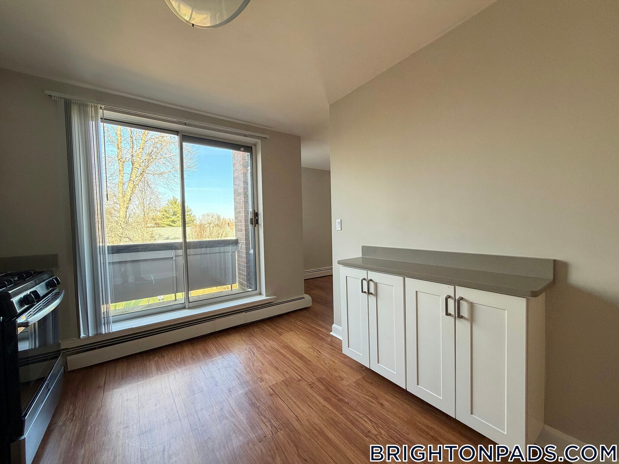 Building Photo - 9 Bronsdon St