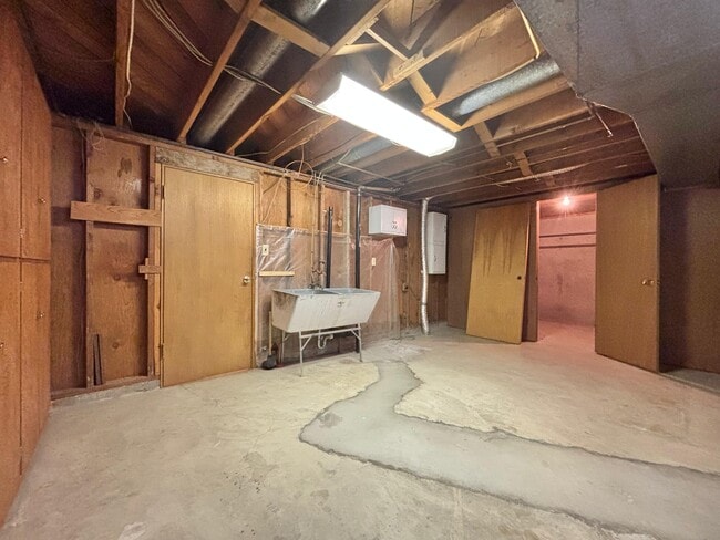 Building Photo - 7520 E Mission Ave