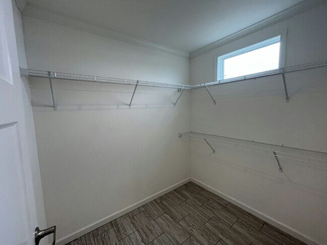 Building Photo - 385 Jose Gaspar Dr