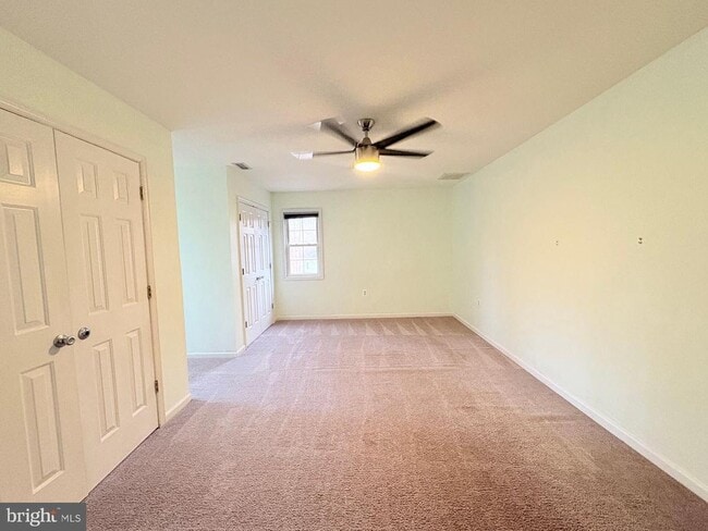 Building Photo - 5 Artillery Dr