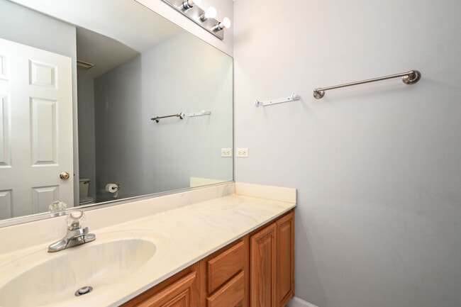 Building Photo - 5495 Chapel Hill
