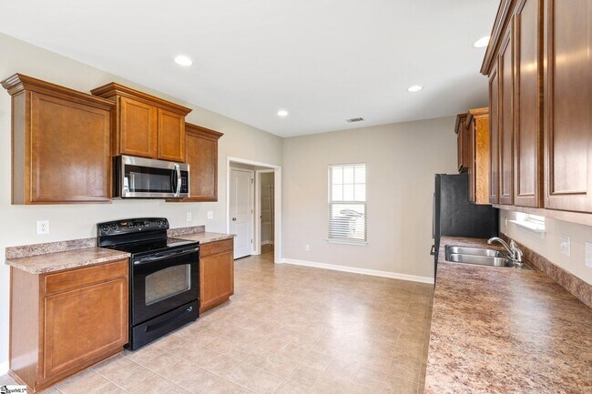 Building Photo - 313 Rivers Edge Cir