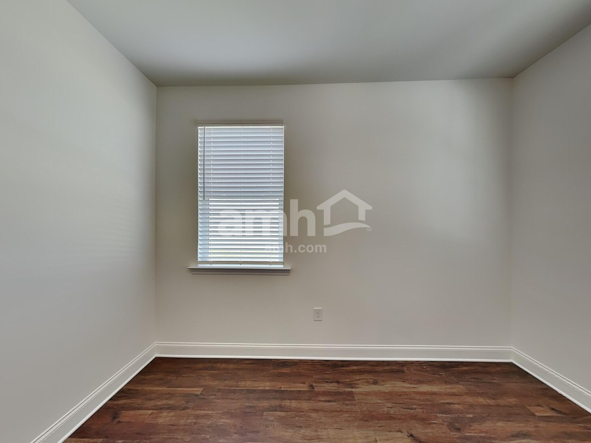 Building Photo - 177 Spruce Cir