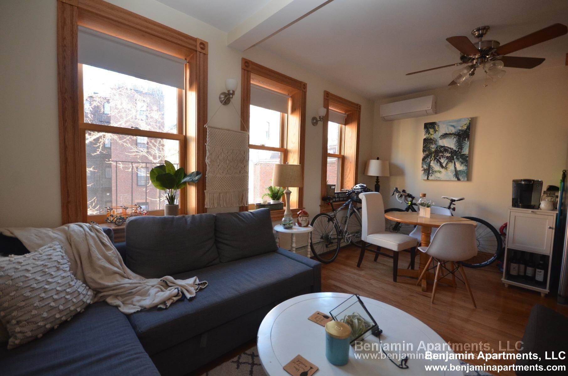 Building Photo - 137 Charles St