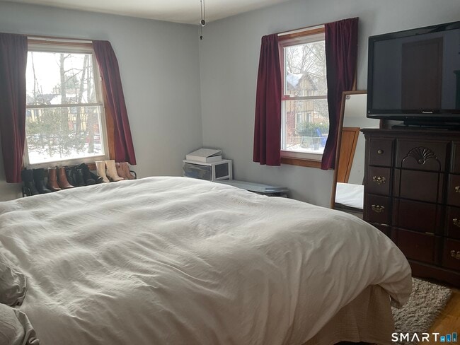 Building Photo - 83 D'Eramo Pl