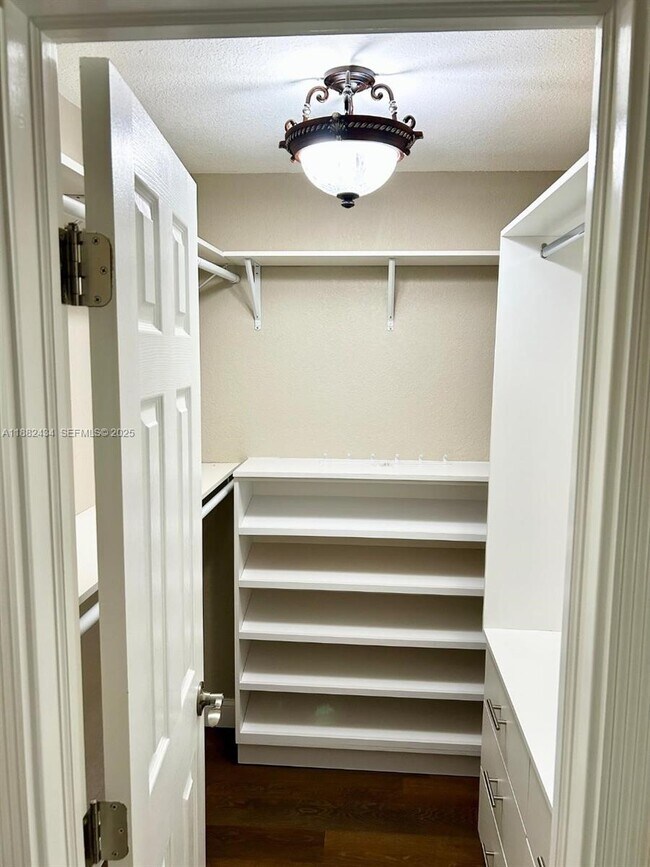 Building Photo - 875 NW 80th Terrace