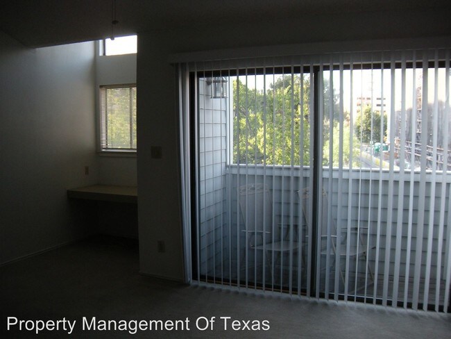 Building Photo - 1808 Rio Grande St
