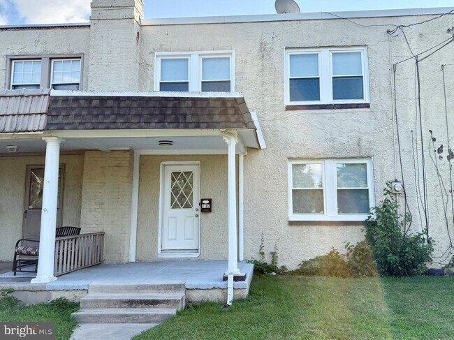 Primary Photo - 1107 CINNAMINSON Ave