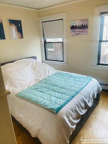 Building Photo - 94 W Cedar St