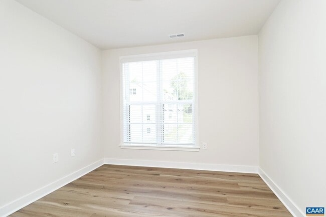 Building Photo - 954 Belvedere Way