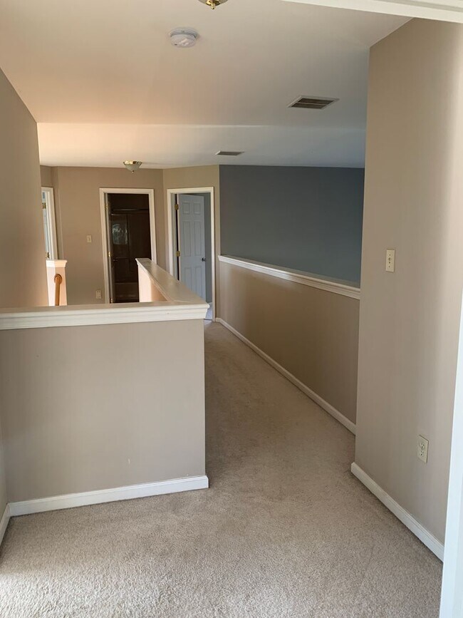 Building Photo - PARKLAND SCHOOLS- FOUR BEDROOM HOUSE compl...