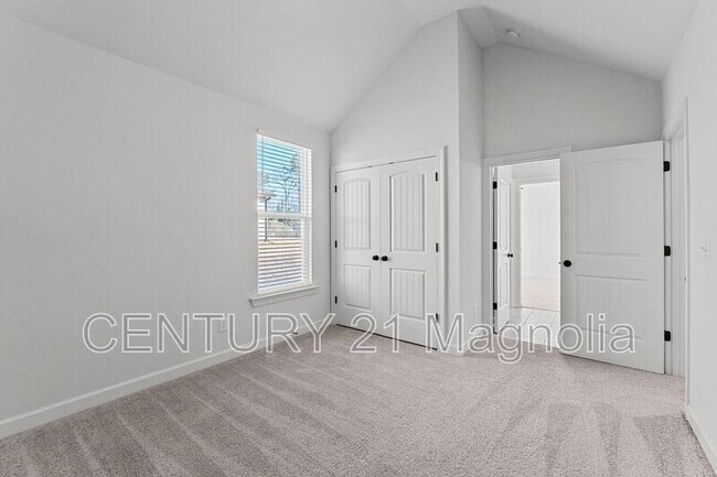 Building Photo - 263 Dublin Lp