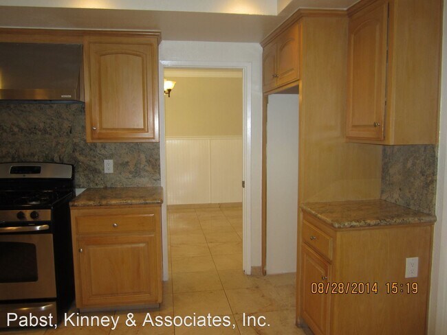 Building Photo - 4 br, 3 bath House - 14532 SOUTHFIELD DR.