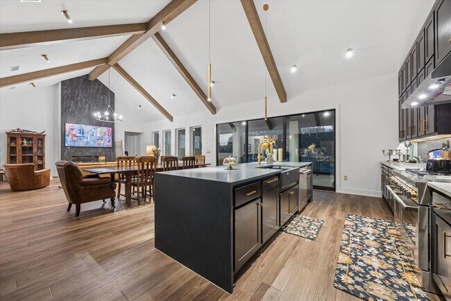 Building Photo - 437 Trabuco Bnd