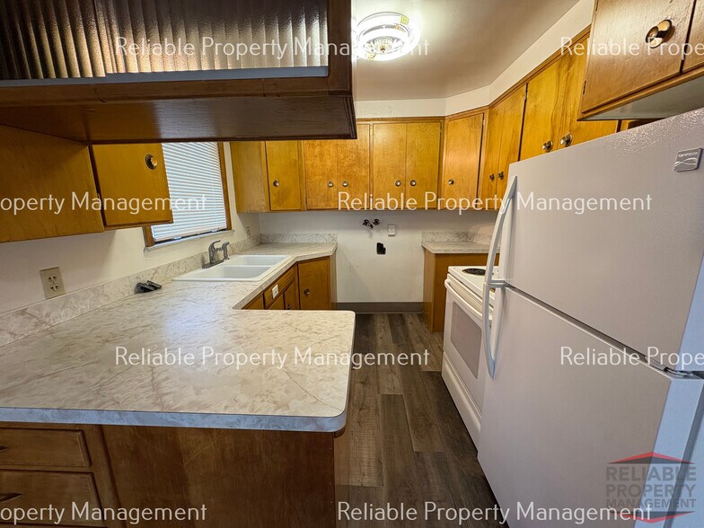 Building Photo - 974 I St
