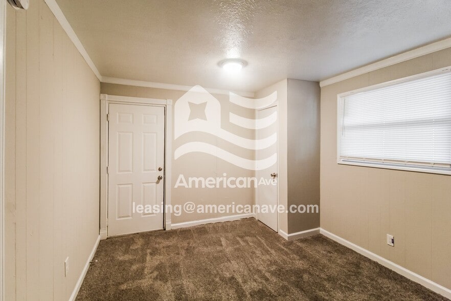 Building Photo - 847 Mcpherson Dr