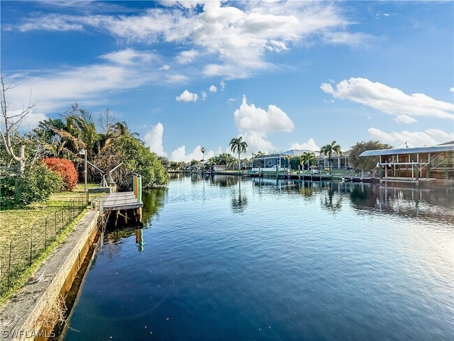 Building Photo - 2115 St Croix Ave