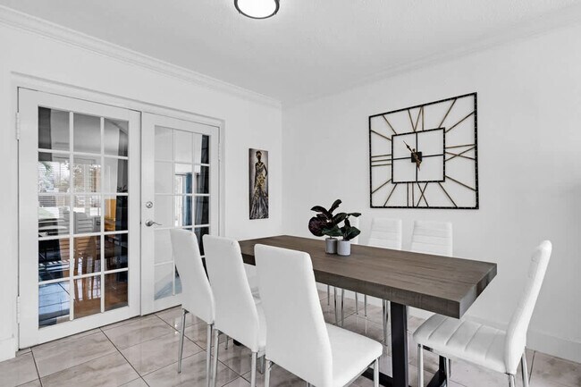 Building Photo - 18715 NW 10th Ct