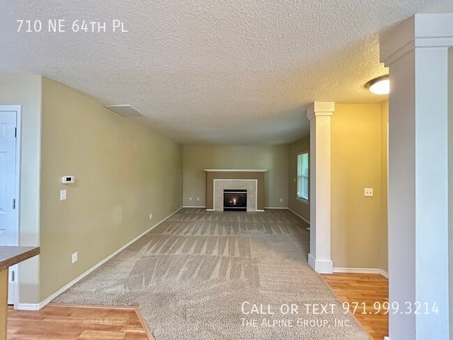 Building Photo - 710 NE 64th Pl
