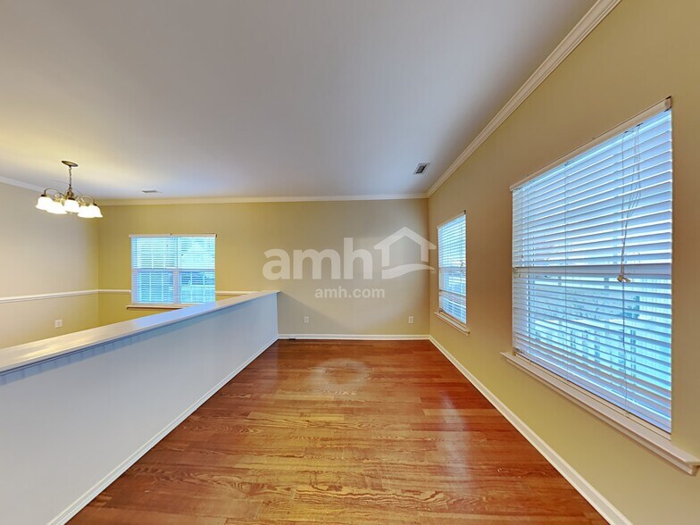 Building Photo - 1700 Johste Ct
