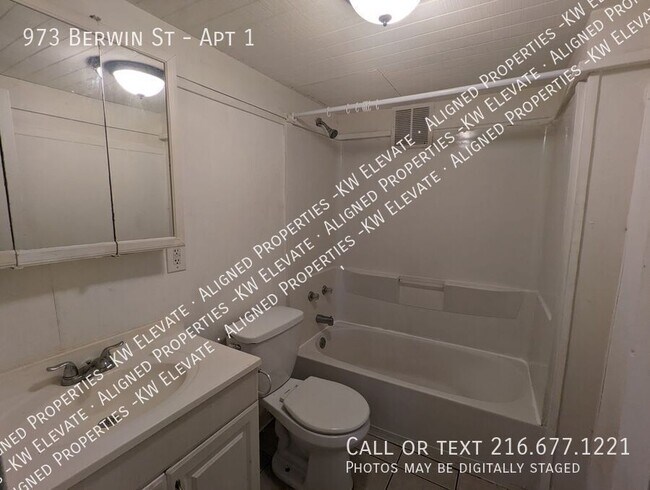 Building Photo - 973 Berwin St