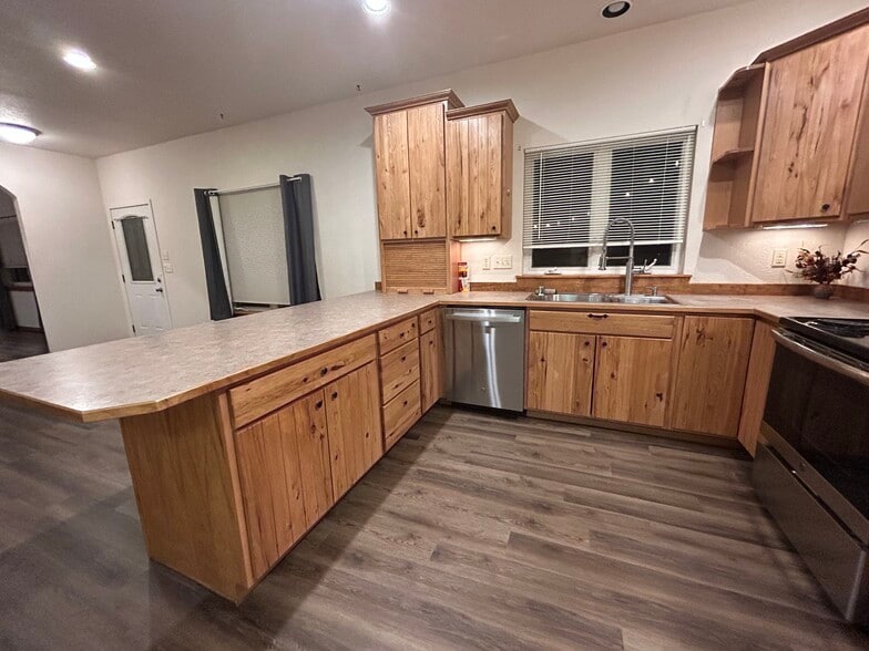 Building Photo - 70 Gila Dr