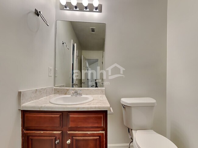 Building Photo - 367 Hidden Creek Ln