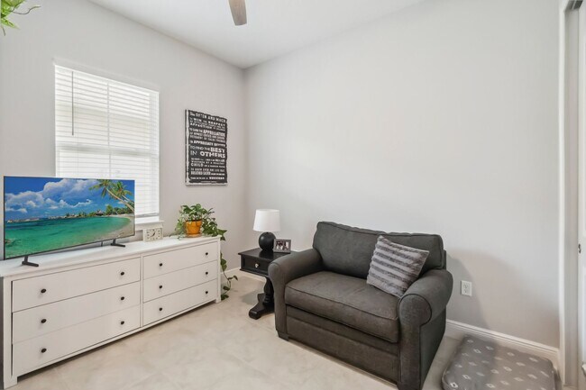 Building Photo - For Rent: Immaculate 3 Bed, 3 Bath + Flex Room Home in 55+ Del Webb Twin Lakes!