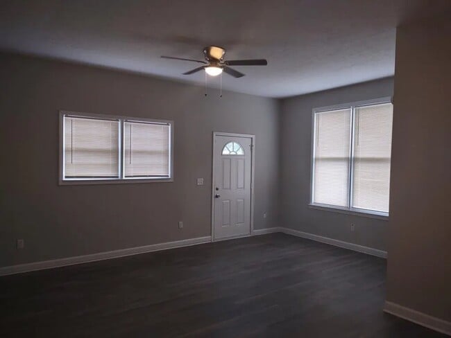 Building Photo - 1621 Celia Dr