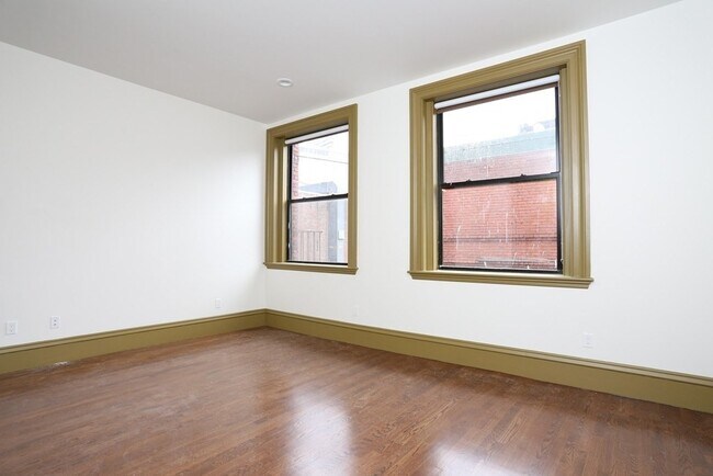 Building Photo - 144 Lincoln St