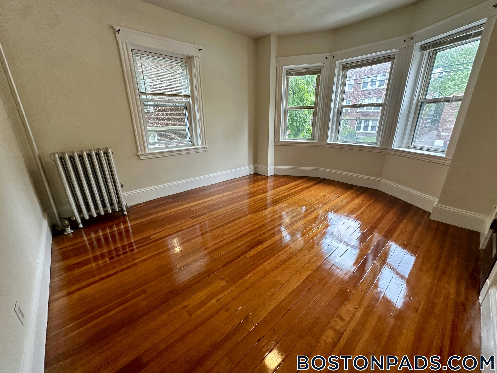 Building Photo - 163 Summer St