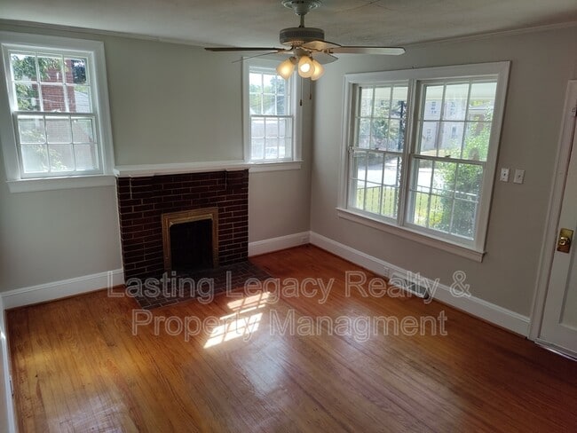 Building Photo - 1311 Verdun St