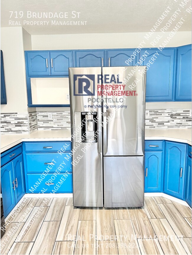 Building Photo - 719 Brundage St