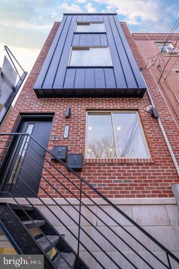 Primary Photo - 2022 N 3rd St