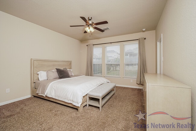 Building Photo - 7611 Presidio Haven