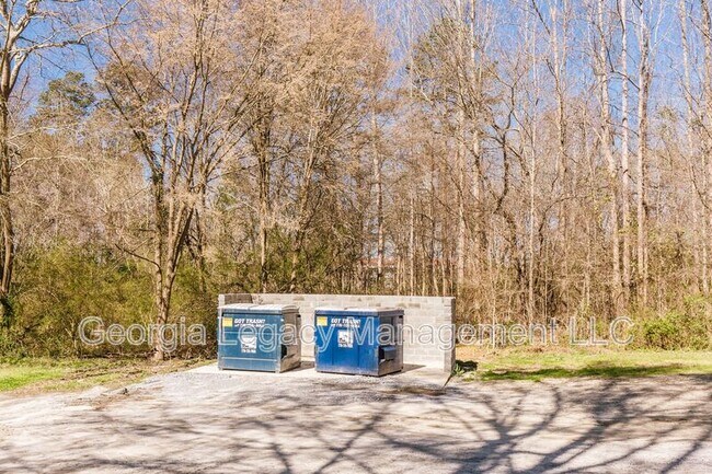 Building Photo - 1852 Faulkner Dr