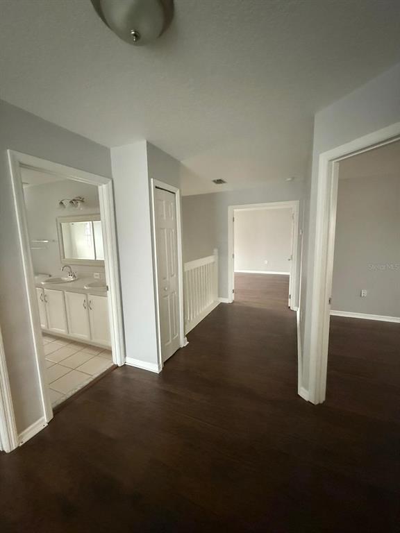 Building Photo - 14116 Entrada Dr