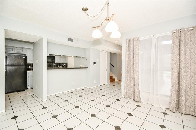 Building Photo - 3200 S Gessner Rd