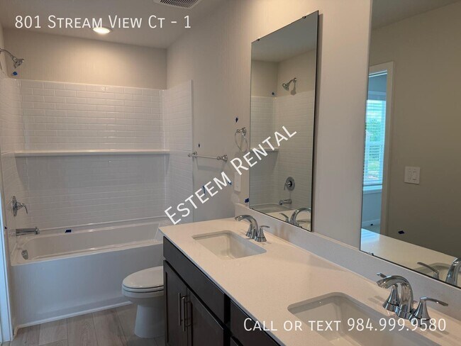 Building Photo - 801 Stream View Ct-1