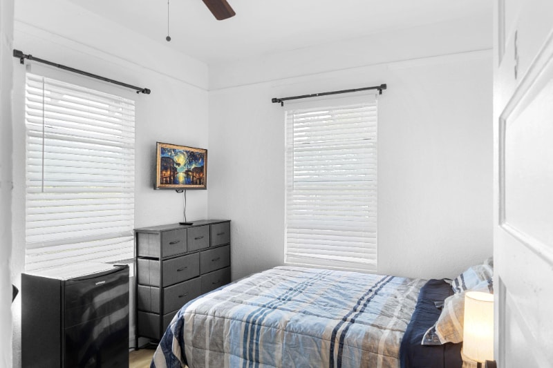 Primary Photo - 518 N Ohio Ave