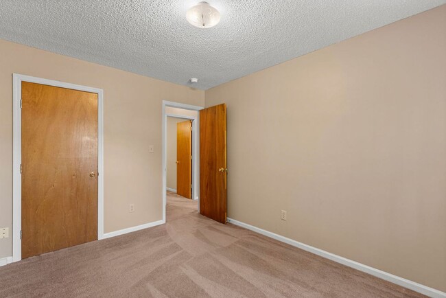 Building Photo - Affordable Single Family Home in Jacksonville