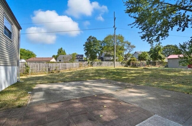 Building Photo - 5401 Spire Ln