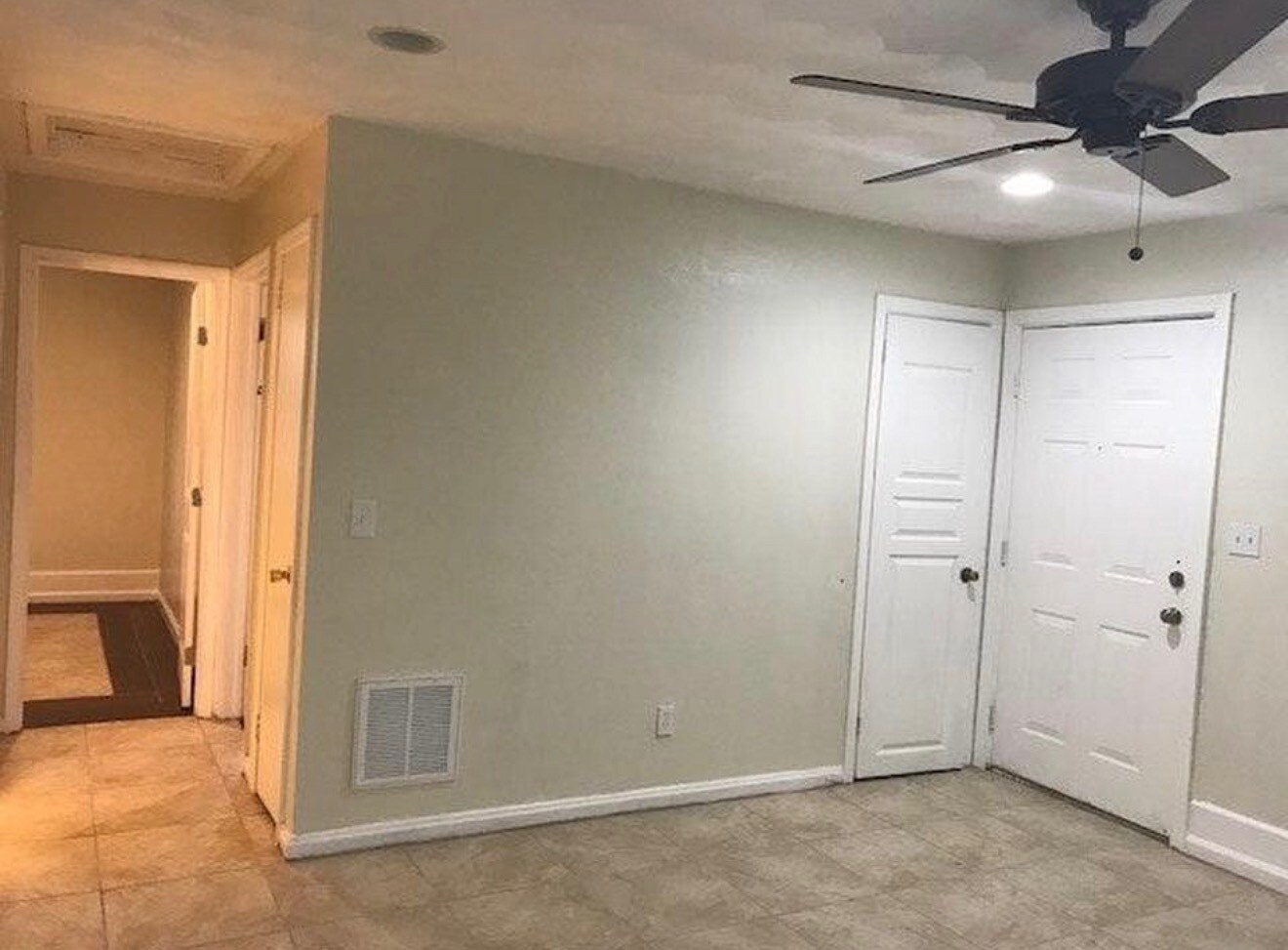 Building Photo - 871 W 37th St